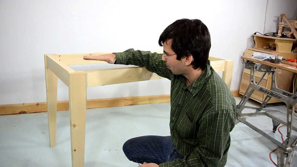 How to make a Simple Table