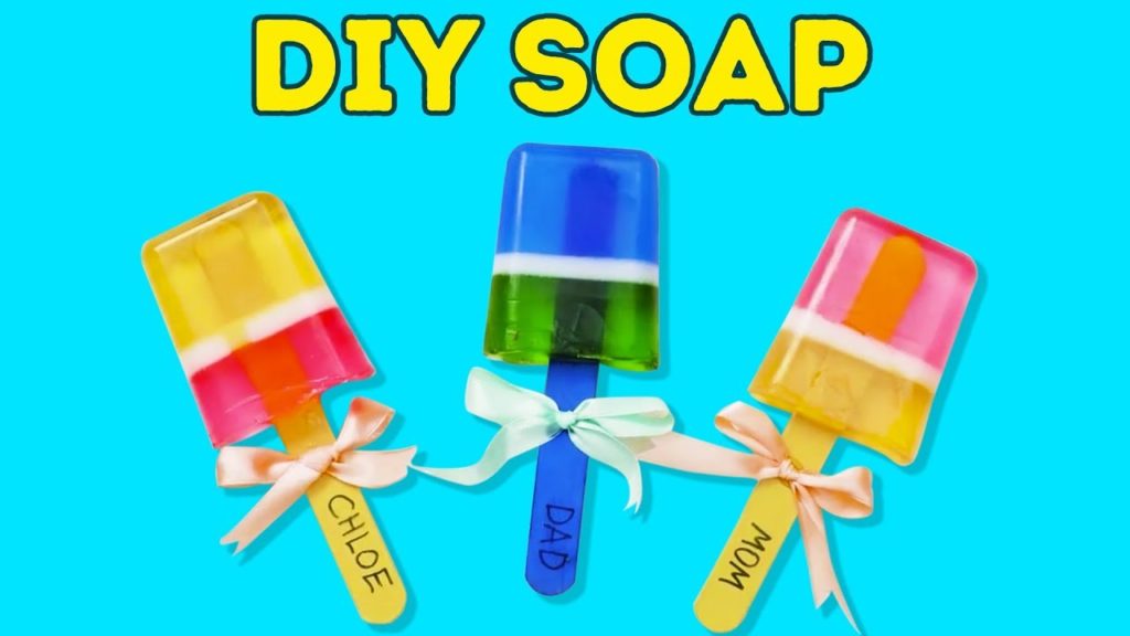 9 Colorful DIY Soap Crafts